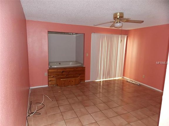 4th image of 7103 Harbor Heights Dr