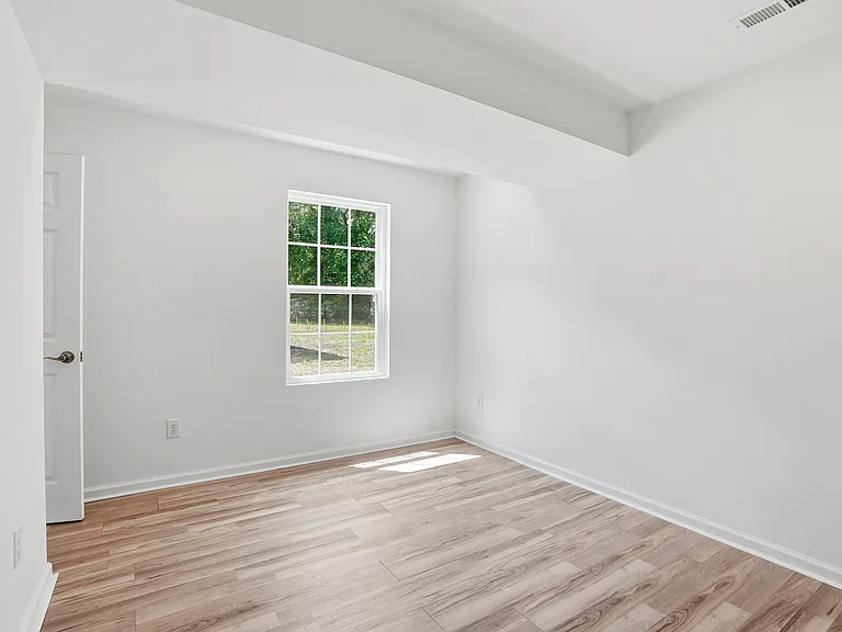 516 Singletary St SE — Photo 26