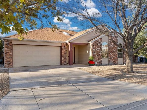 1433 Lupine Dr NE