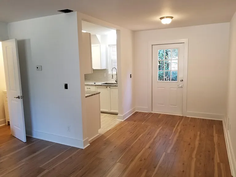 505 W Buena Vista Ave #505 — Photo 15