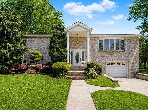 29 S Drum St, Staten Island, NY 10309