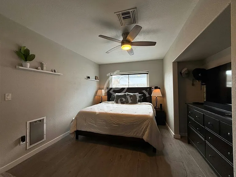 2023 E Alder Cir — Photo 11