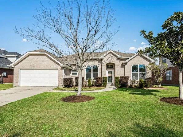 1245 Wyndham S, Gretna, LA 70056