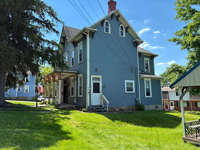 303 N Market St #B — Photo 13