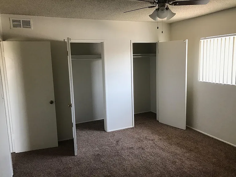 912 S Park Cir #11 — Photo 14
