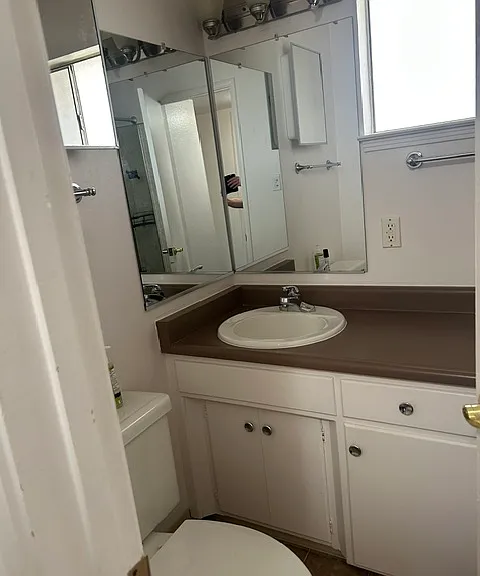 2523 G St #5 — Photo 4