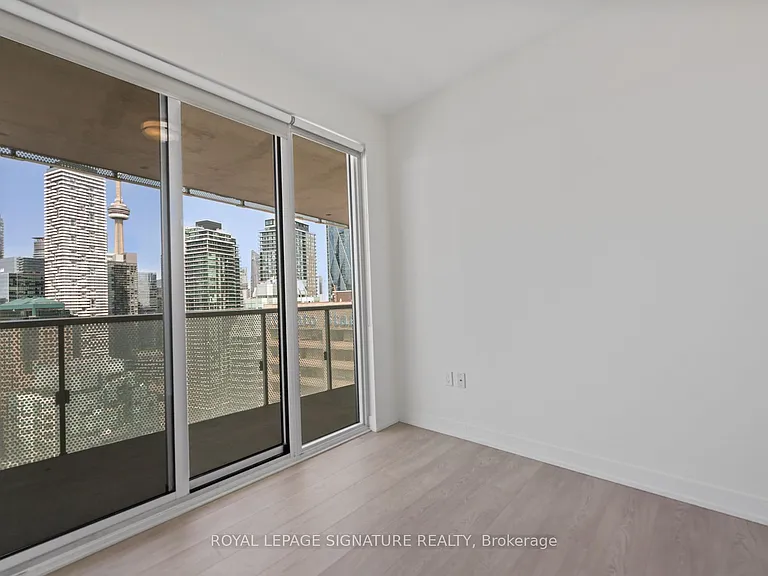 15 Queens Quay E #3305 — Photo 9