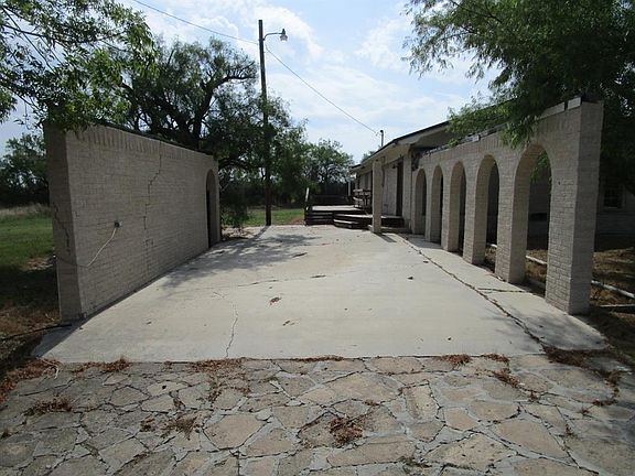 5th image of 4590 County Road 136