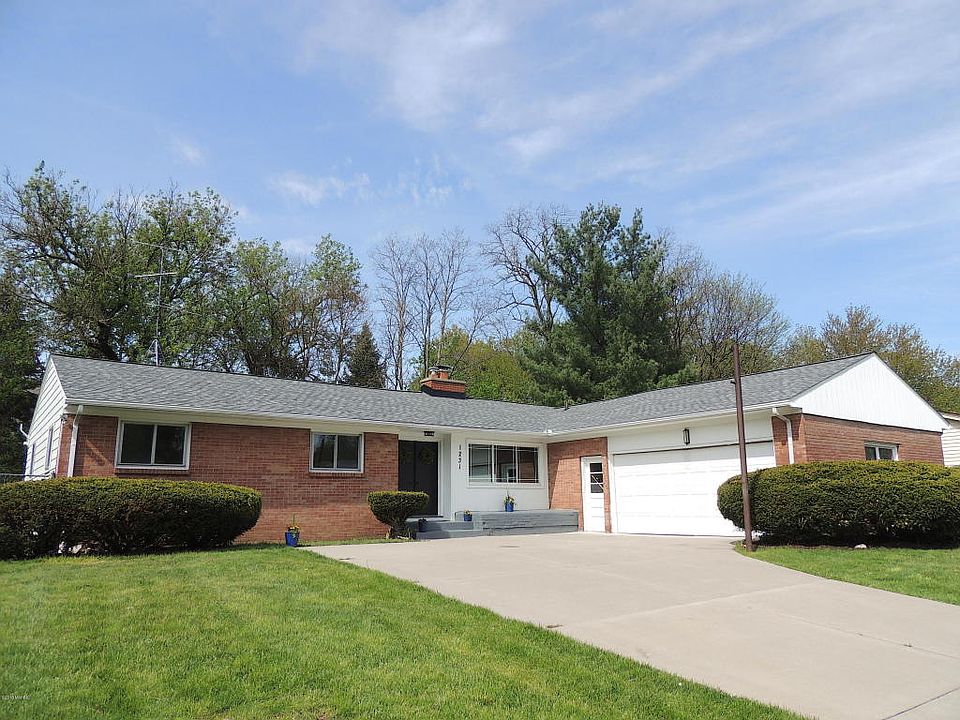1st image of 1231 Drexel Ct NE