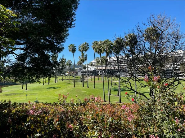 15 Tiburon Ct, Manhattan Beach, CA 90266