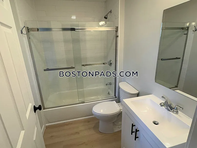 28 Woodland St #3 — Photo 7