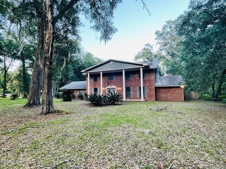 1st image of 3232 Country Oaks Dr
