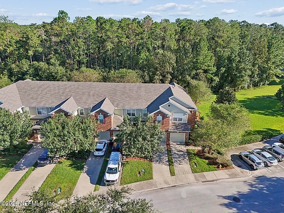 3rd image of 6975 ROUNDLEAF Drive