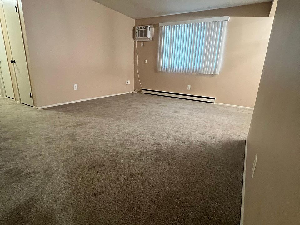 LivingRoom-1
