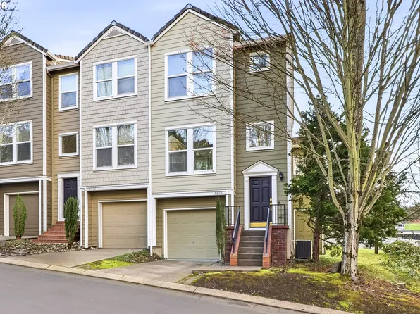 2808 NW Kennedy Ct, Portland, OR 97229