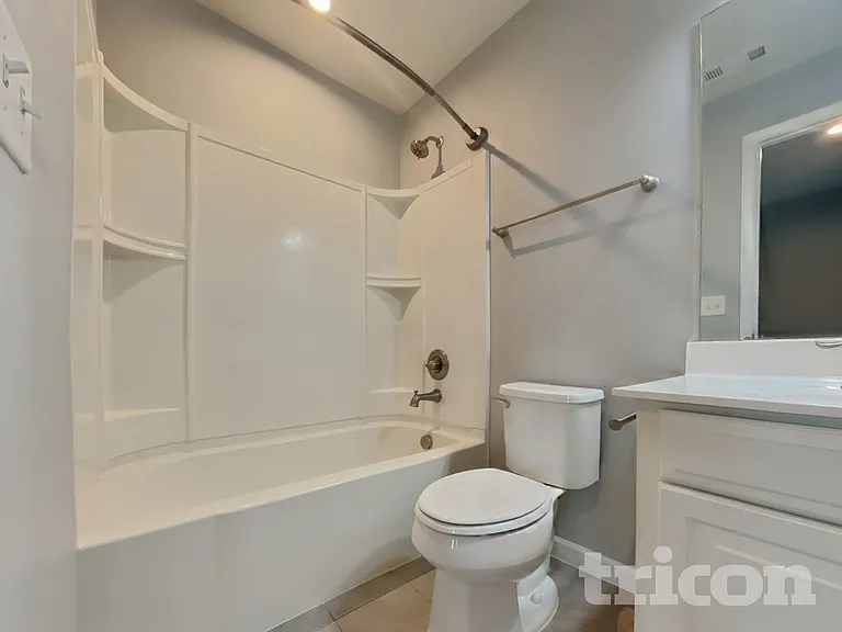 306 Heroit Ct — Photo 14