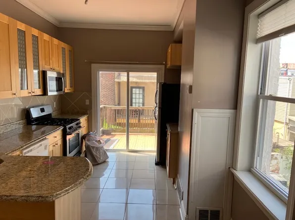 2106 South St, Philadelphia, PA 19146