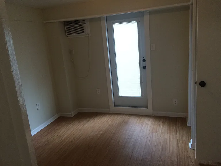 1722 W Nassau St — Photo 3