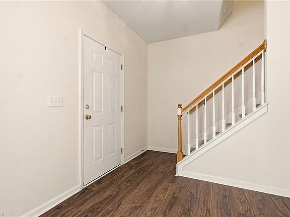 5th image of 3792 Northumberland Dr