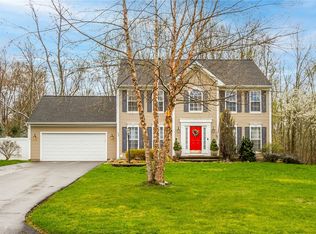 33 Chadwick Mnr, Fairport, NY 14450