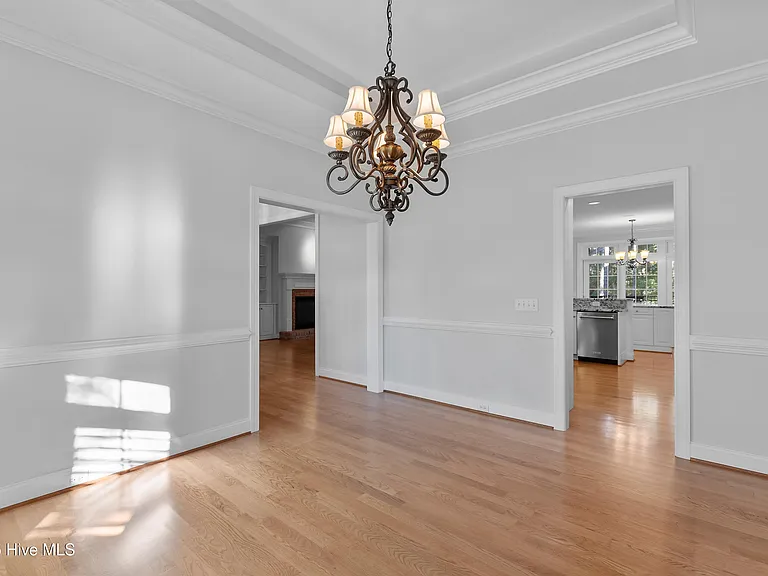 3792 Bancroft Pl — Photo 13