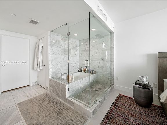 3rd image of 4401-3131 NE 7th Ave #4401