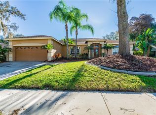 920 Oakview Rd, Tarpon Springs, FL 34689