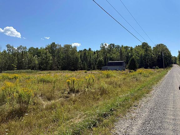 2nd image of 39 Burleigh Rd