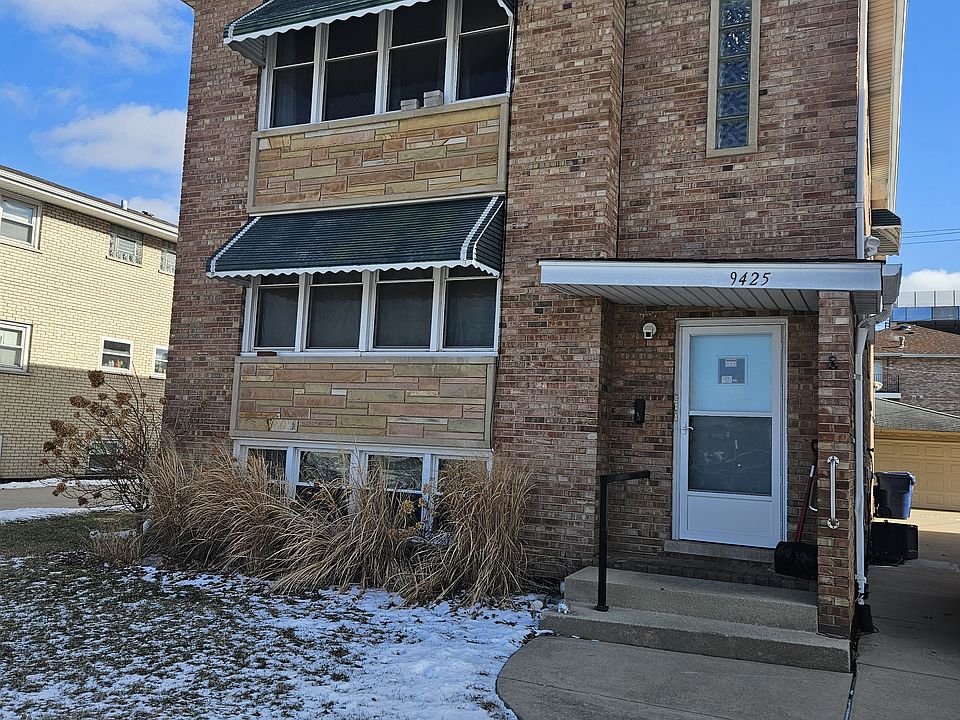 1st image of 9425 S Kenton Ave #2