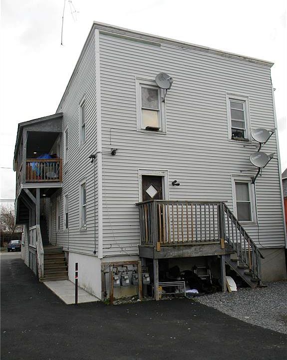 2nd image of 21 E Walnut St