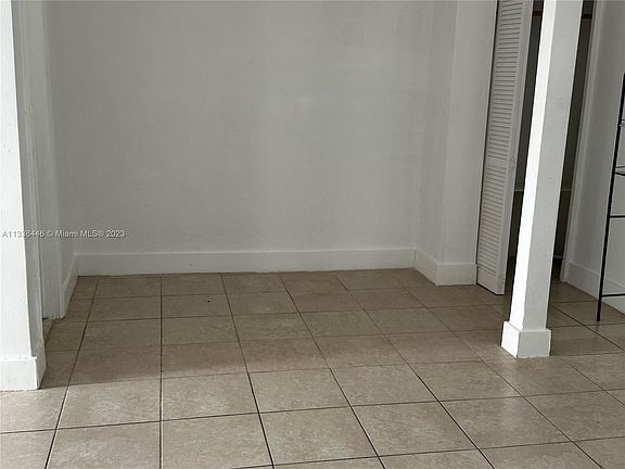 5th image of 8135 Crespi Blvd APT 4