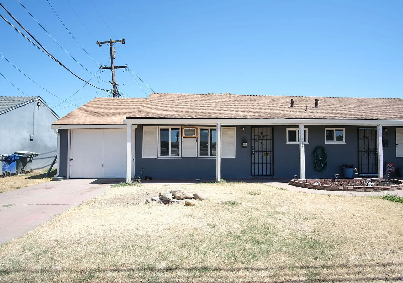 1207-1209 Merced Avenue — Photo 2