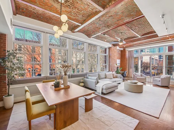 174 Washington Street image 1 of 27