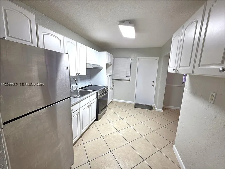 5225 NE 4th Ave — Photo 20