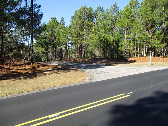 4th image of 483 Longleaf Drive