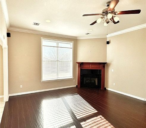 3rd image of 3907 SW Surrey Ave