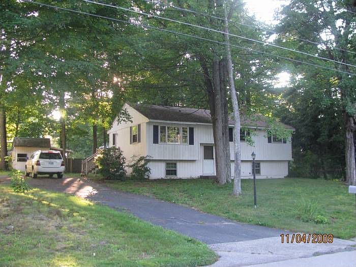 1st image of 33 Briarcliff Dr