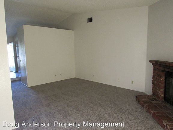 5th image of 43900 Palm Vista Ave