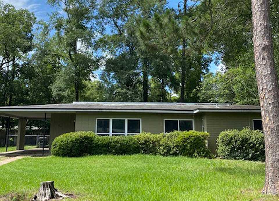 1st image of 821 Coble Dr