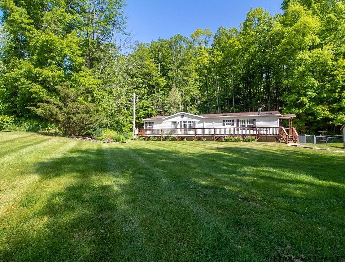 76 Briggs Highway photo 1