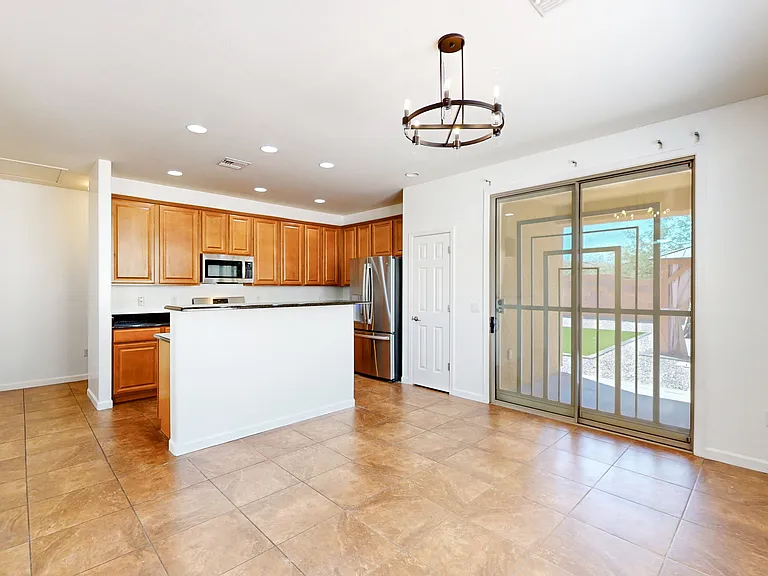 7123 W Festival Way — Photo 12