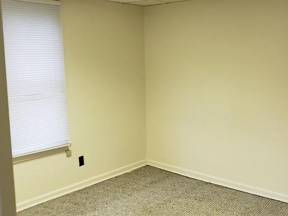 5th image of 819 Charles Ave #819