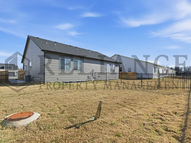 5259 N Pinecrest St — Photo 6