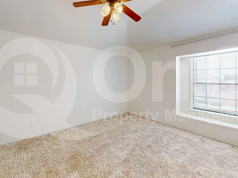 786 Pierre Ln — Photo 12