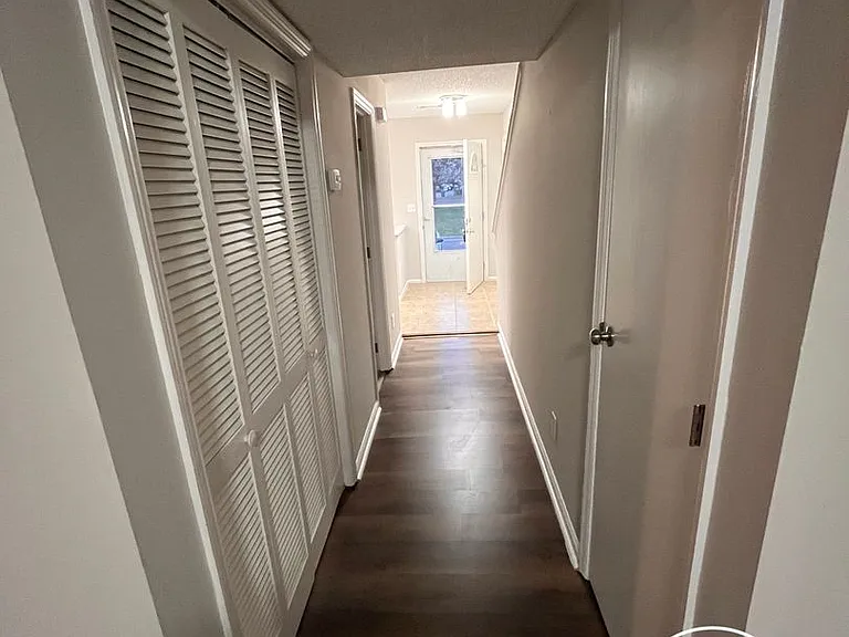 912 Pineland Ave #26 — Photo 15