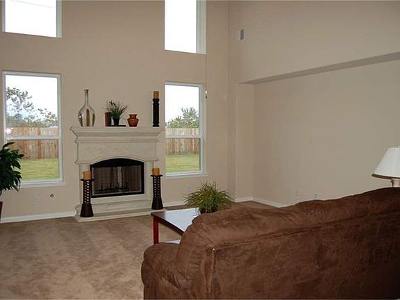 3rd image of 13707 Blue Orchid Ct