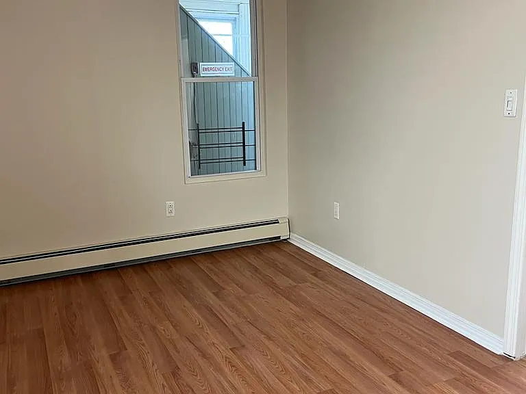 47 Delavan Ave #2 — Photo 13