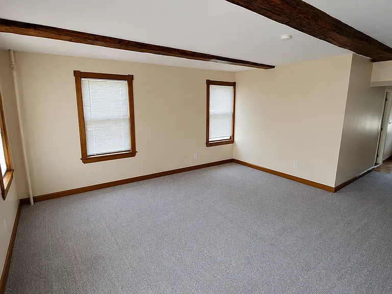 83 Cabot 1 Bartlett St — Photo 1