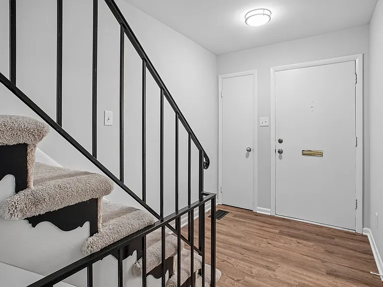5128 Cliffhaven Dr — Photo 5
