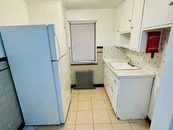 128 Colton Ave APT 39-3, Buffalo, NY 14218